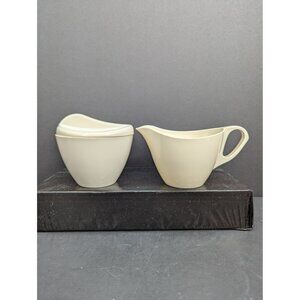 Vintage Melmac Melamine White Cream and Sugar Set with Lid